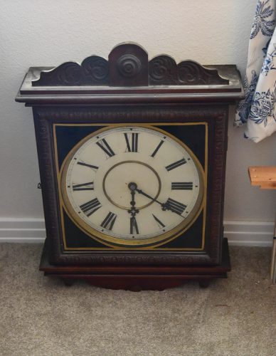 Waterbury wall clockdeadbeat escapement that needs a replacement escape wheel$75