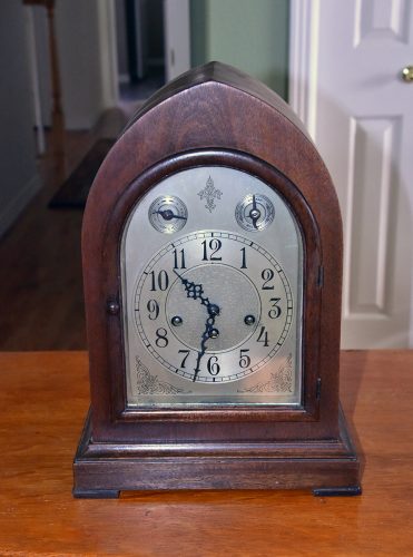 Seth Thomas Chime clock #72Strikes on gongs 15$250